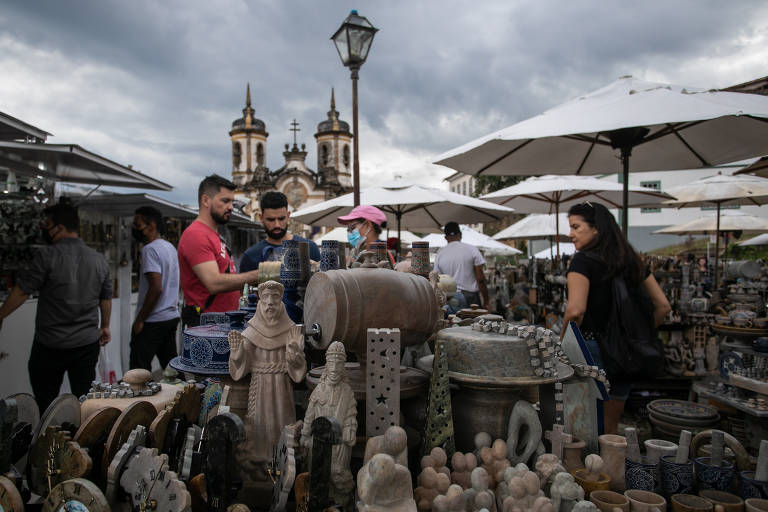 Movimento de turistas para o feriado cresce em Ouro Preto (MG)