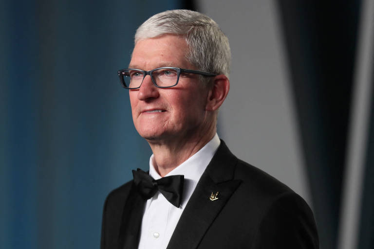Ganho de CEO da Apple cresce 569% em 2021, diz pesquisa