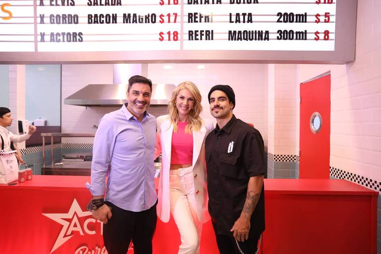 Edu Guedes, Ana Hickmann e Caio Castro na inauguração da Actors Burguers em São Paulo