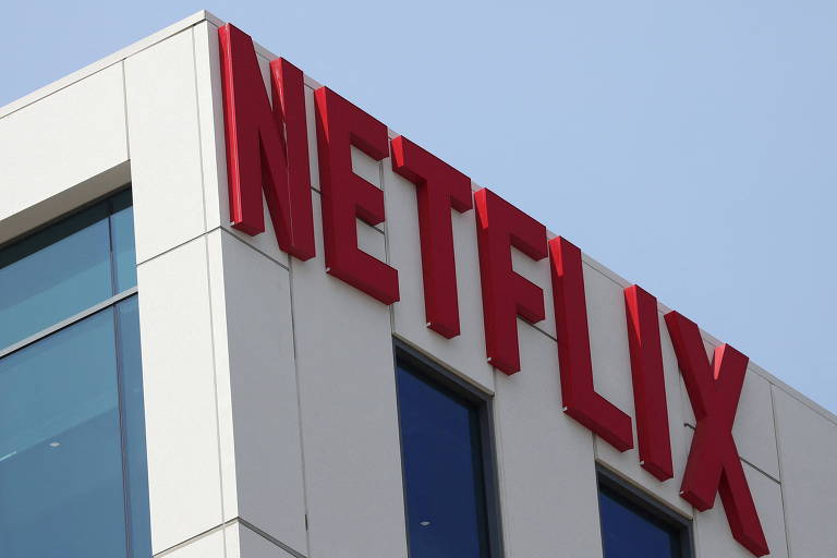 Logo do serviço de streaming Netflix em fachada da sede da empresa em Holywood, Los Angeles, California