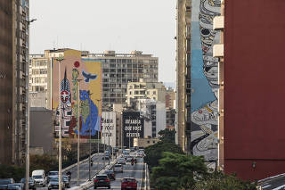 Guia da FOLHA: Roteiro de Grafites. Novo grafite denominado Pindorama -do artista  Rimon Guimaraes -  em predio ao lado do Minhocao  na altura do Largo do Arouche. Grafite foi produzido com uma tinta fotocatalitiica que ajuda a limpar