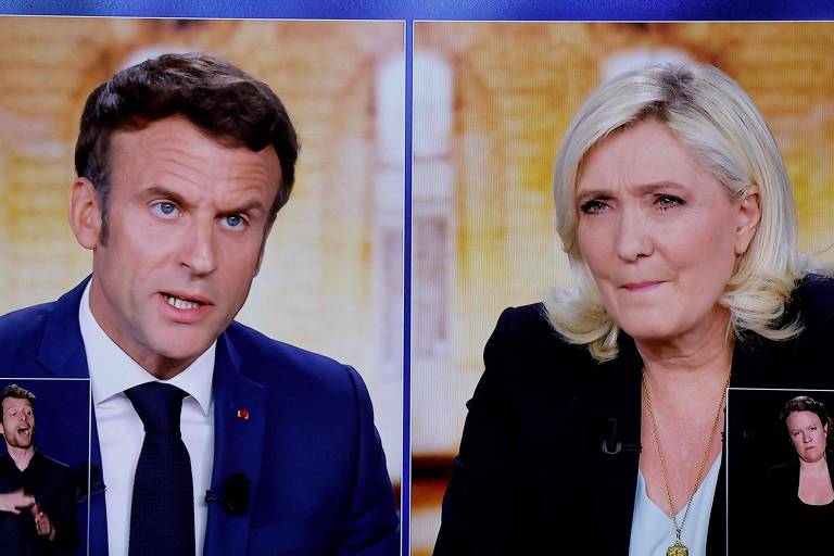 Emmanuel Macron e Marine Le Pen durante debate para 2º turno da eleição presidencial na França