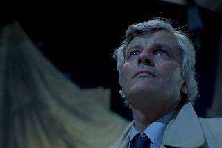 Jacques Perrin in Cinema Paradiso 1988