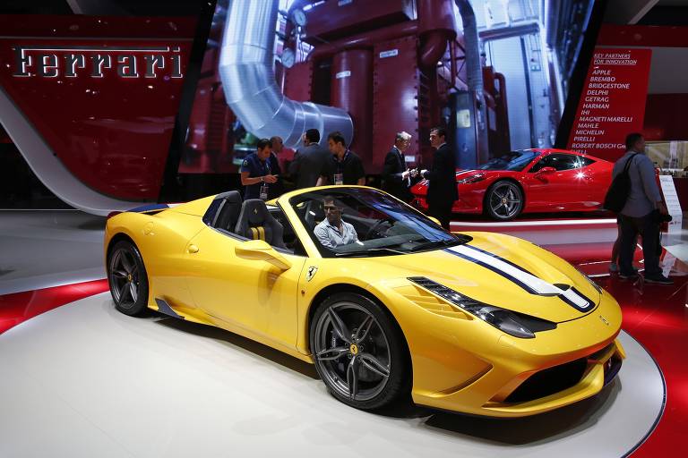 Ferrari ameaça processar salão de cabeleireiro do DF que usa seu