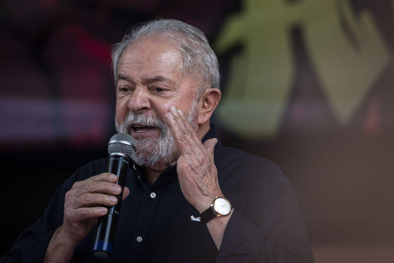 Rede faz ato em apoio a Lula, mas libera voto em Ciro Gomes