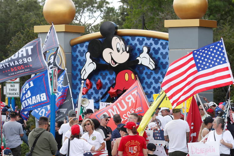 Disney da Flórida não terá mais autogoverno com lei assinada por governador