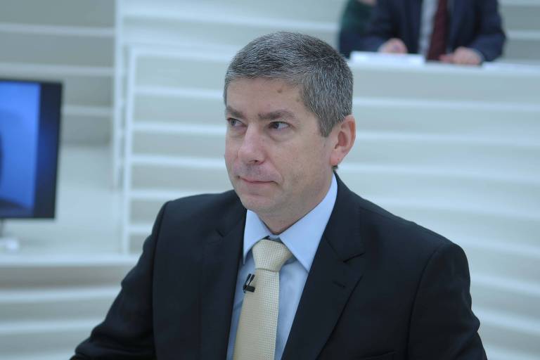 Rotyslav Tronenko, que foi embaixador da Ucrânia no Brasil, no programa Roda Viva