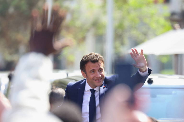 Macron vence Le Pen na França e volta a barrar ultradireita, mas promete mudanças