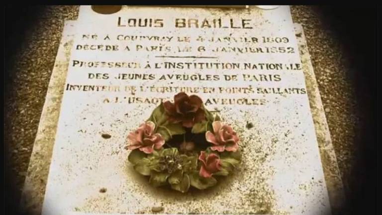 Hoje, os restos mortais de Braille estão enterrados em Paris, exceto suas mãos, que estão em Coupvray