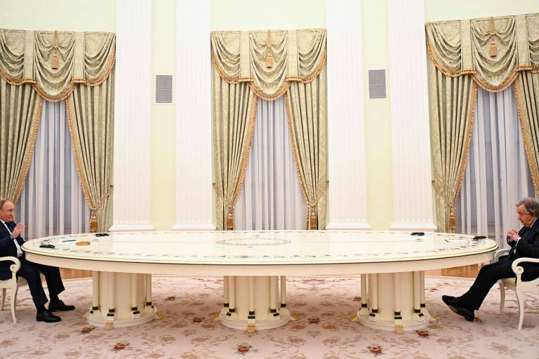 'Mesa gigante' de Putin volta à cena em reunião com chefe da ONU