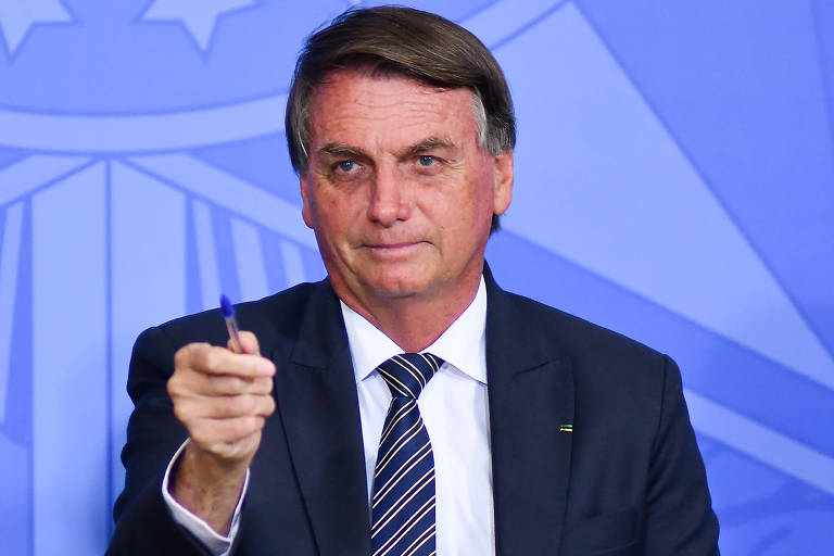 Fábio Faria diz que falas de Bolsonaro 'atrapalham um pouco' o governo