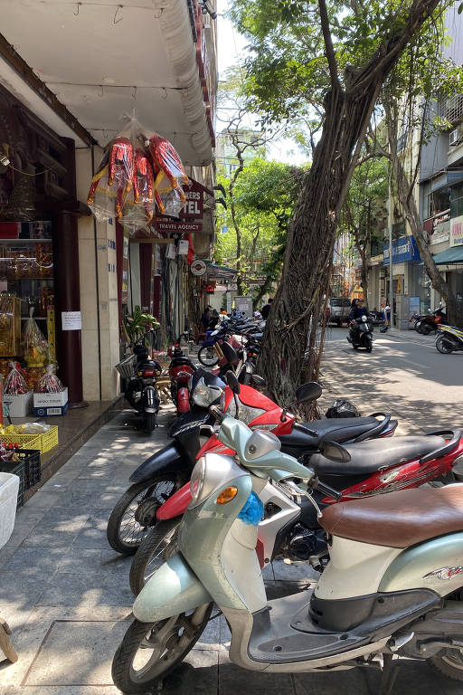 Números oficiais dizem que são 5 milhões de motos e 8 milhões de habitantes no Vietnã