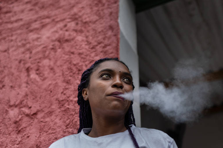 Juliana integra o coletivo Entregadores Antifascistas, que ganhou projeção durante os protestos de 2020; eles defendem que os trabalhadores sejam contratados como funcionários dos apps