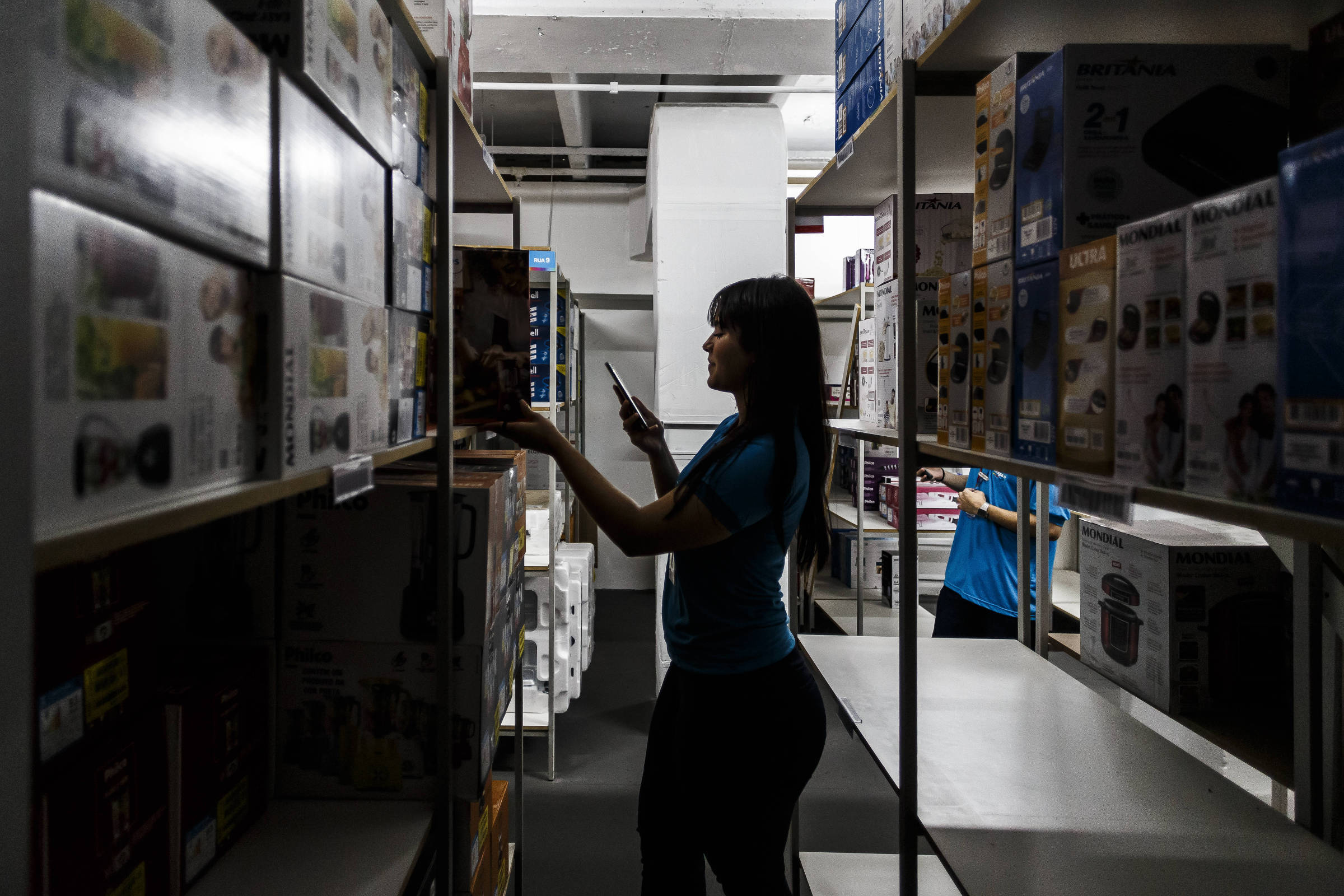 C&A encerra quatro lojas em Portugal - Comércio - Jornal de Negócios