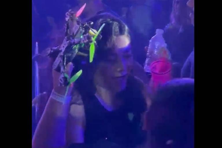 Drone cai na cabeça de fã durante música 'Meteoro' em show de Luan Santana
