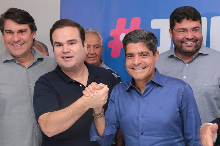 ACM Neto (União Brasil), pré-candidato ao governo da Bahia, com o deputado federal Cacá Leão (PP), pré-candidato ao Senado