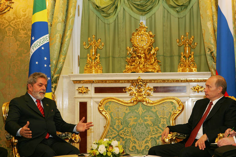 Lula, em seu primeiro mandato, visita Putin, então no começo de seu segundo termo à frente do Kremlin