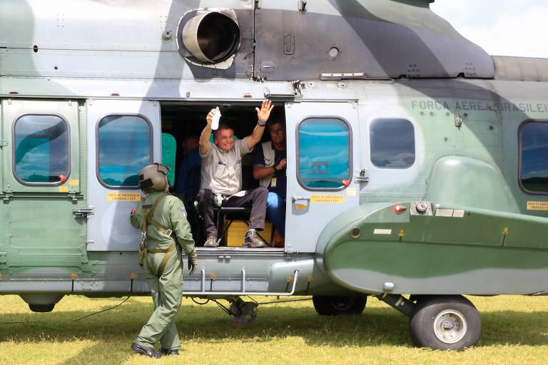 Bolsonaro desenha golpe com apoio do centrão e de militares