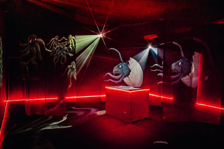 Tim Burton ganha exposição imersiva na Oca; veja fotos