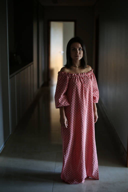 A administradora Lyvia Montezano, 32, sofreu abuso sexual durante anos, na infância, dentro de casa