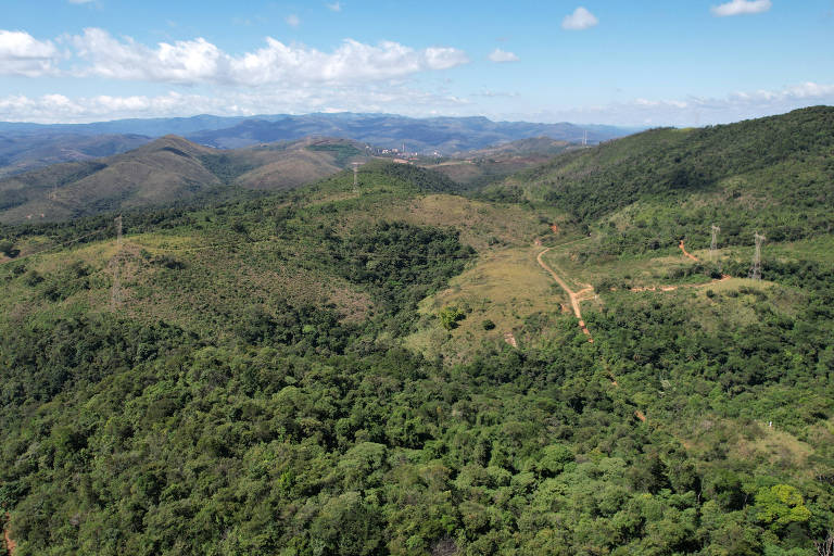 Vista aérea da Serra do Curral, onde poderá ser instalado empreendimento de mineração