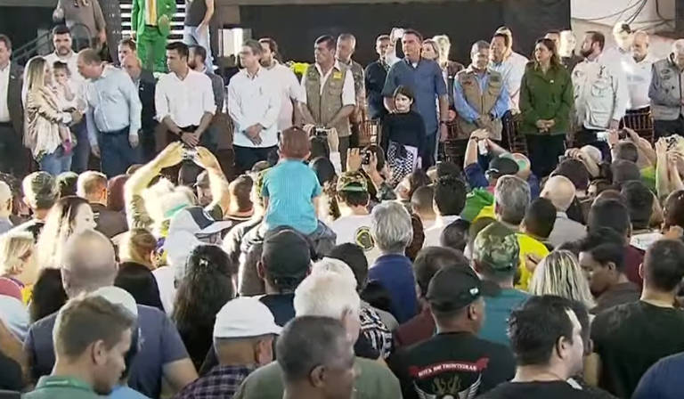 São João vira palco de campanha e inclui tour de Bolsonaro - 23/06