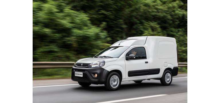 Peugeot lança Partner Rapid, furgão gêmeo do Fiat Fiorino