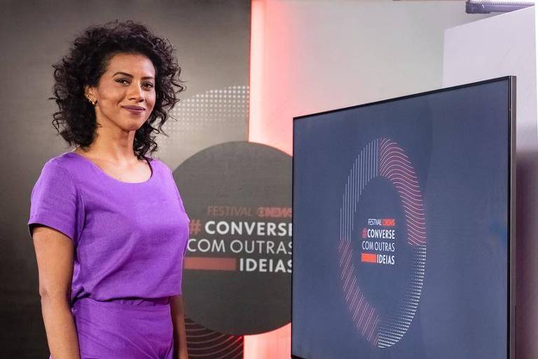 Aline Midlej media Festival #ConverseComOutrasIdeias, da GloboNews 