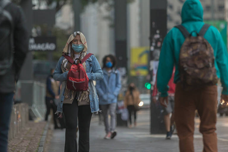 Temperatura cai para 6°C na quarta-feira (18) em São Paulo; veja onde doar roupas