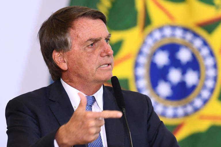 "A minha eleição em 2018 só entendo que fui eleito porque tive muito, mas muito voto. Tinha reclamações que o cara queria votar no 17 e não conseguia. Vão querer que eu prove. É sempre assim. O cara botava um pingo de cola na tecla 7, um tipo de adulteração"