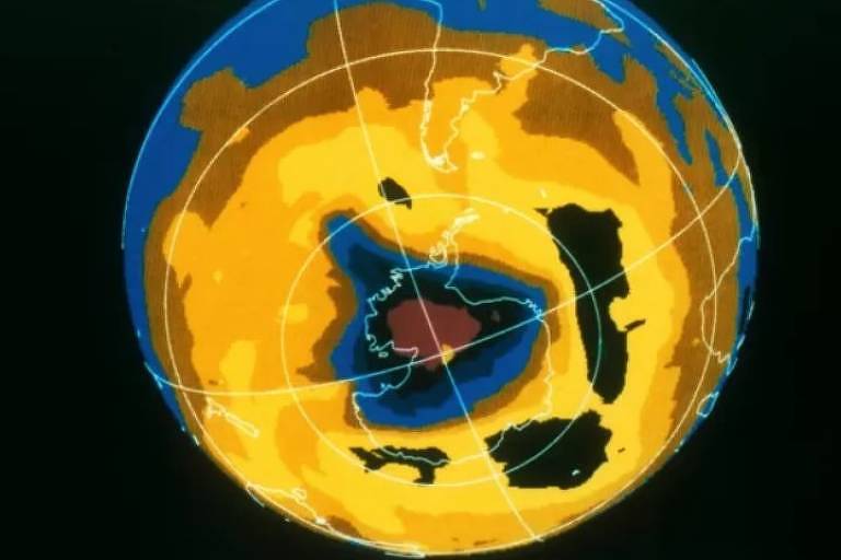 O buraco na camada de ozônio abre-se sobre a Antártida toda primavera para fechar-se novamente no verão