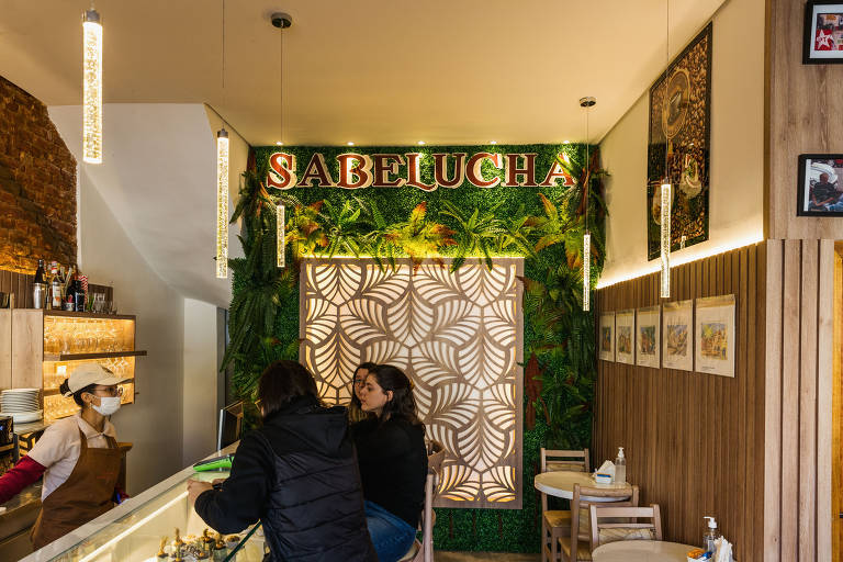 Novo ambiente da cafeteria Sabelucha; conhecido reduto da esquerda no Bexiga, endereço reabre sob nova direção após a morte do fundador, Segismundo Bruno