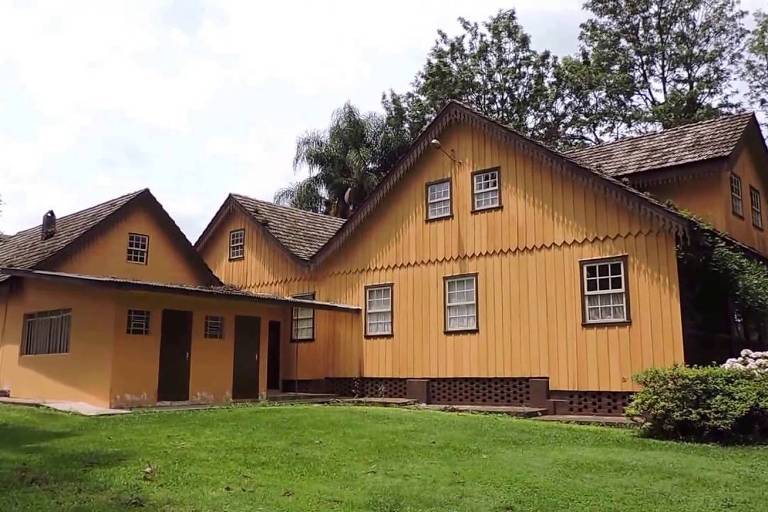 Casa na Colônia Witmarsun, no Paraná