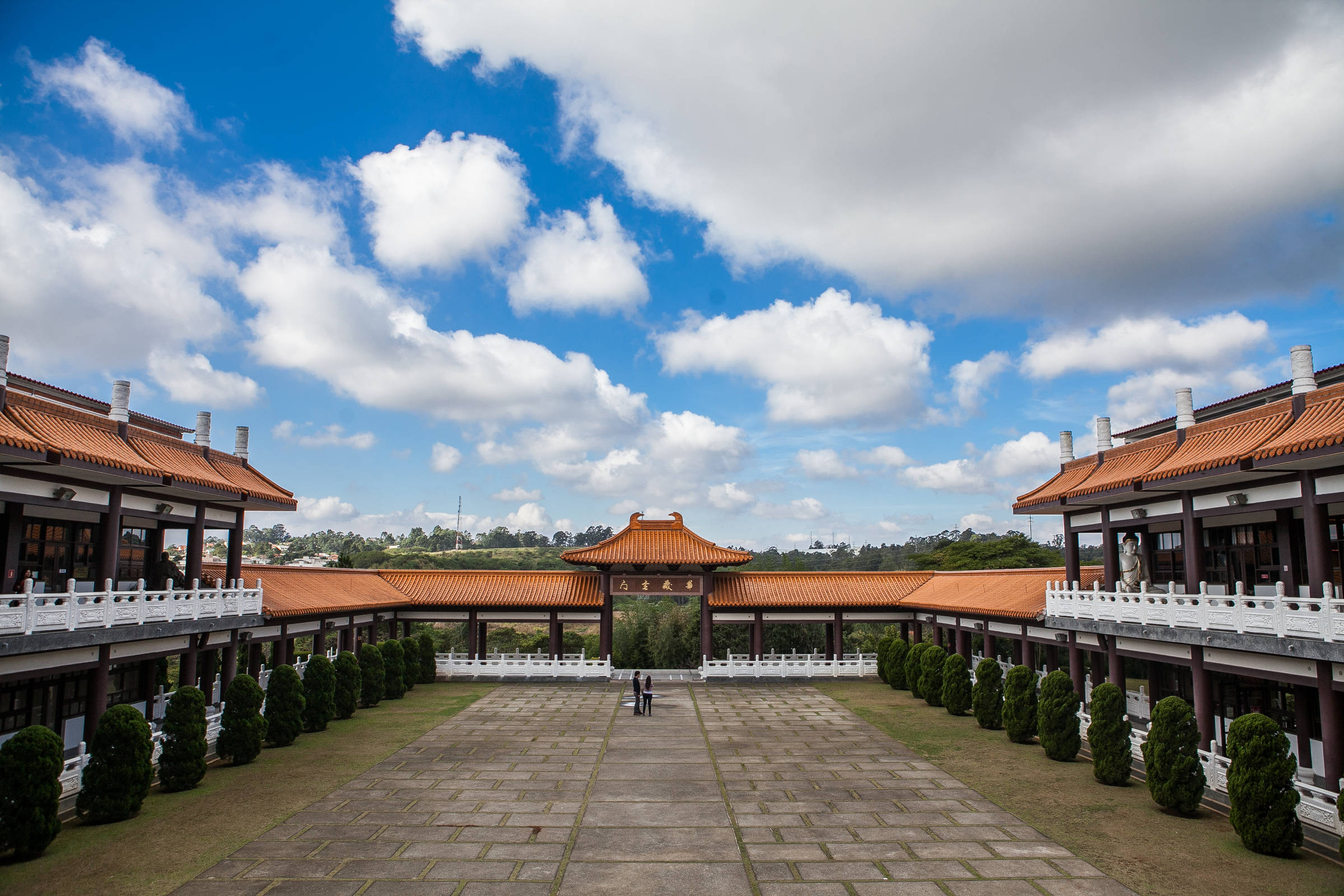 Templo Zu Lai, em Cotia, reabre para visitas - 20/05/2022 - Passeios - Guia  Folha