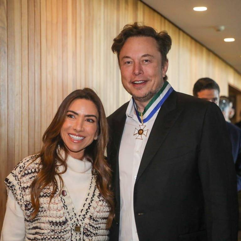 A apresentadora Patrícia Abravanel e o bilionário Elon Musk em evento no interior de São Paulo