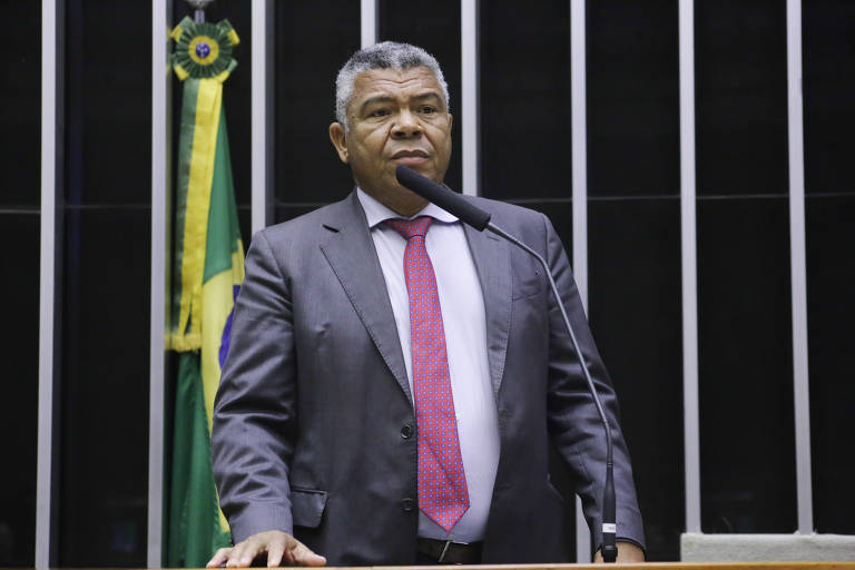 Valmir Assunção (PT-BA) é membro titular da CPI do MST