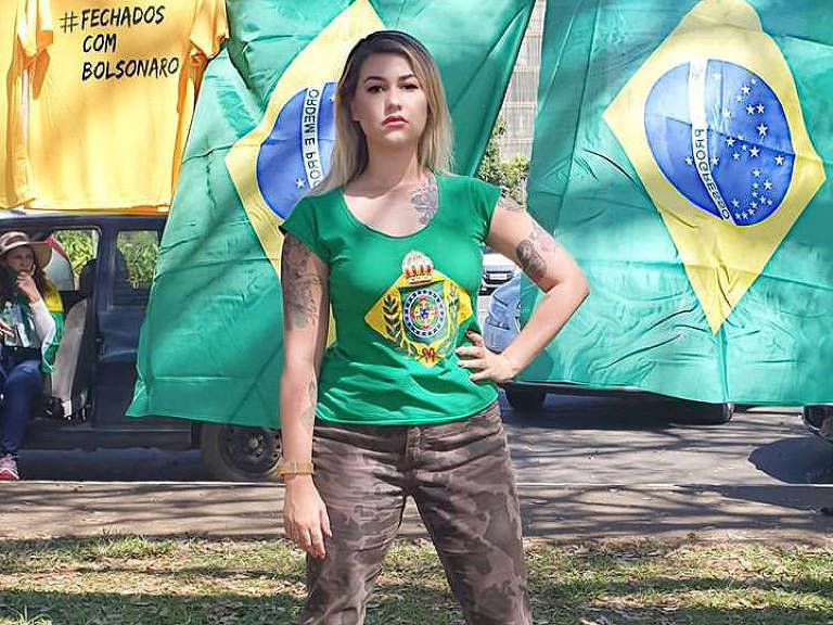 Sara Giromini durante período em que liderou manifestações pró-Bolsonaro e contra o STF