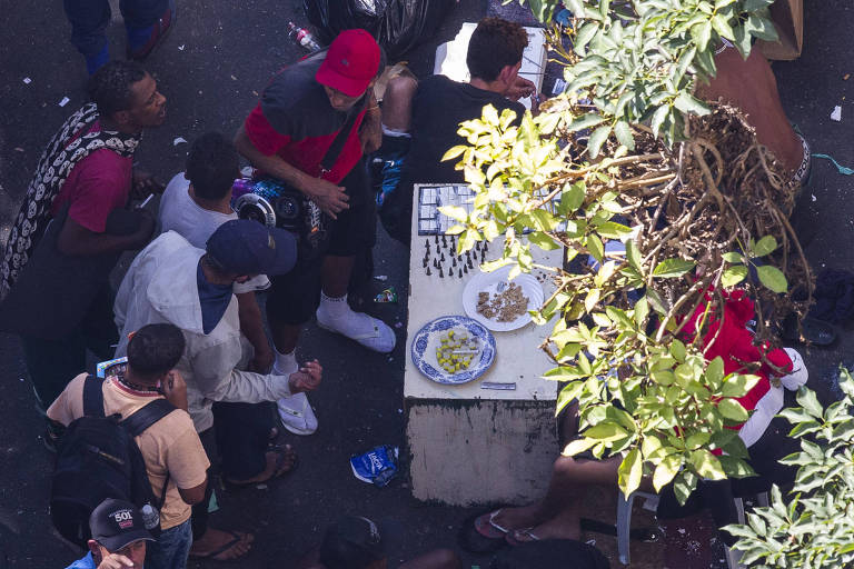 PCC loteia ruas e vende 'franquias' de tráfico de drogas em SP