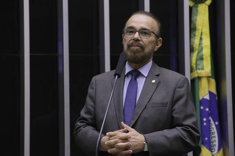 Deputado da bancada evangélica é eleito vice da Câmara para substituir opositor de Bolsonaro