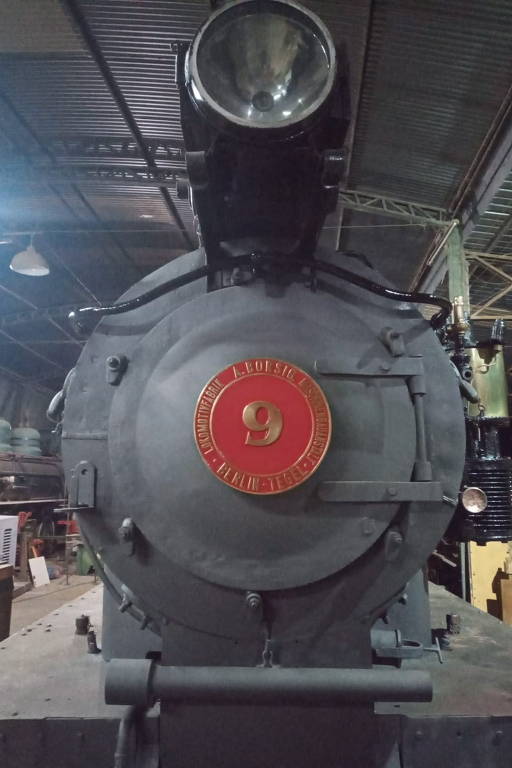 Locomotivas de 110 anos são restauradas
