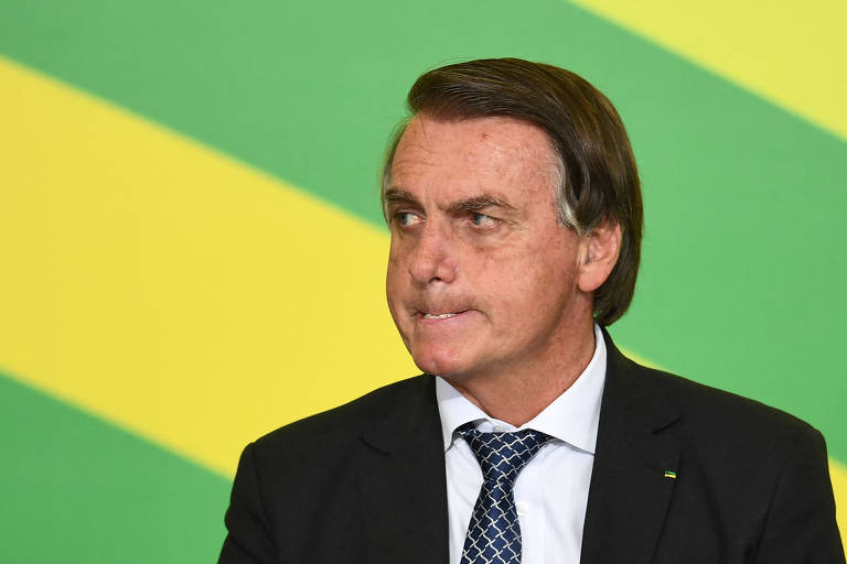 O presidente Jair Bolsonaro atacou o ministro Alexandre de Moraes em maio de 2020, após operação policial ordenada pelo STF que atingiu bolsonaristas: 'Não teremos outro dia como ontem, chega'
