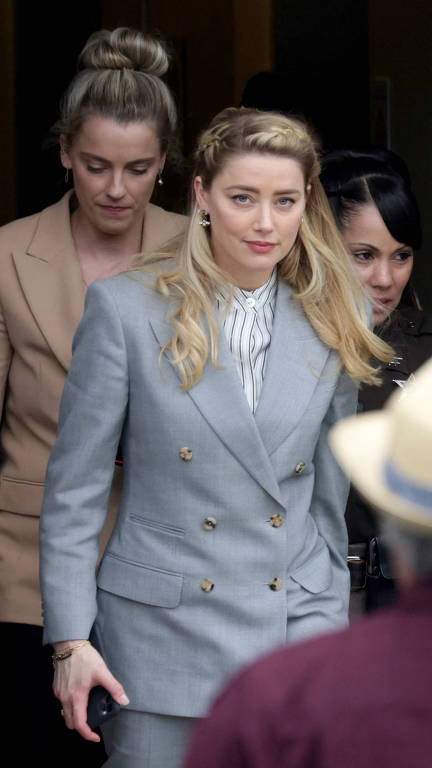Veja os looks de Amber Heard no julgamento contra Johnny Depp