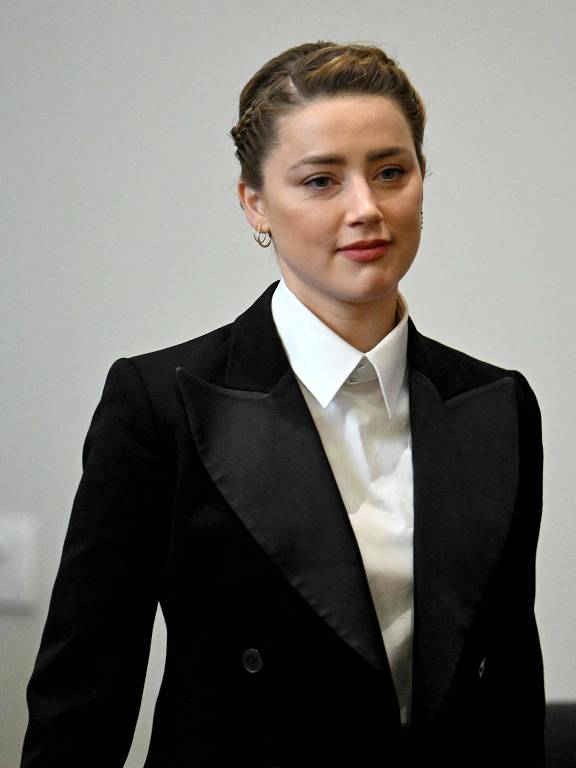 Amber Heard pede anulação do julgamento que deu vitória a Johnny