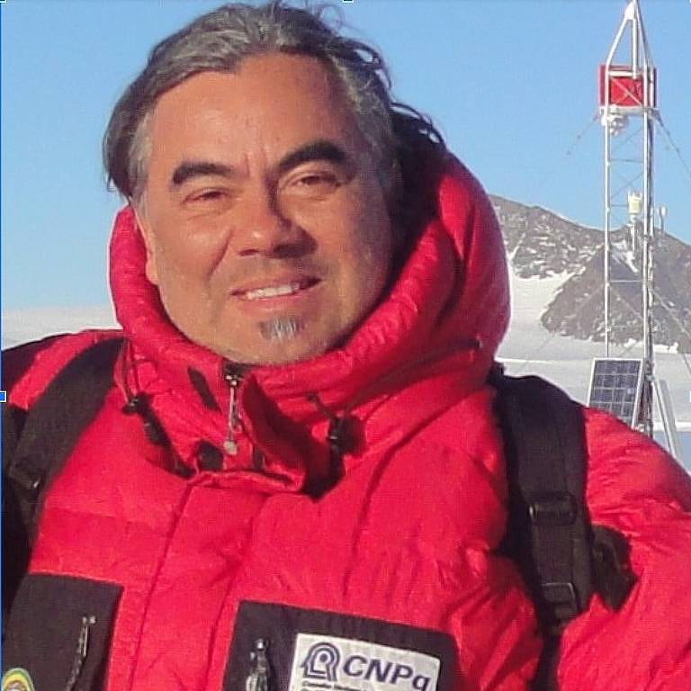 Heitor Evangelista, professor da UERJ que comentou a descoberta dos reservatórios de água salgada no subsolo da Antártida, o que explicaria o derretimento das geleiras