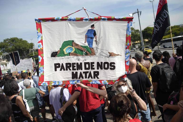 Manifestação realizada no Rio de Janeiro, no sábado (28), pedindo justiça pela morte de Genivaldo