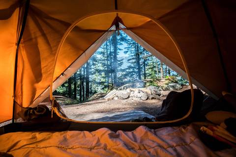 Dicas para acampar sem perrengue - web stories