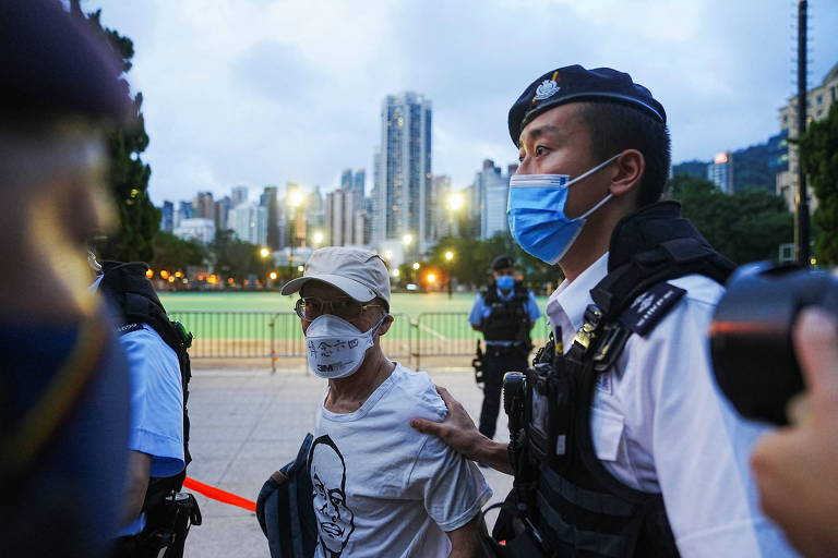 Hong Kong impõe 2º ano de silêncio a vigília do massacre da Praça da Paz Celestial