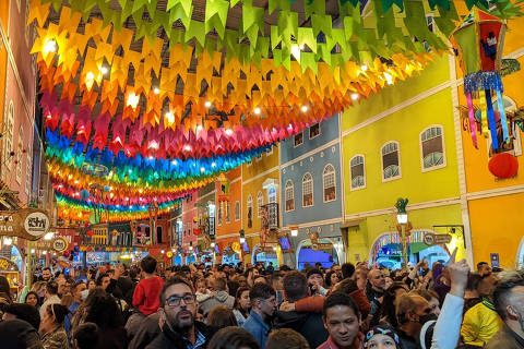 SAO PAULO, SP, BRASIL, 04.06.2022 - Festa junina no Centro de Tradições Nordestinas em São Paulo. 
( Foto: Mathilde Missioneiro/Folhapress )