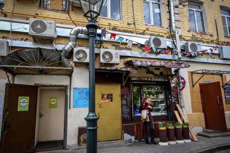 Consumidores russos começam a sentir maior aperto das sanções econômicas