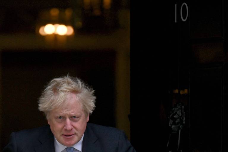 Boris Johnson enfrenta voto de desconfiança e pode ser forçado a deixar cargo